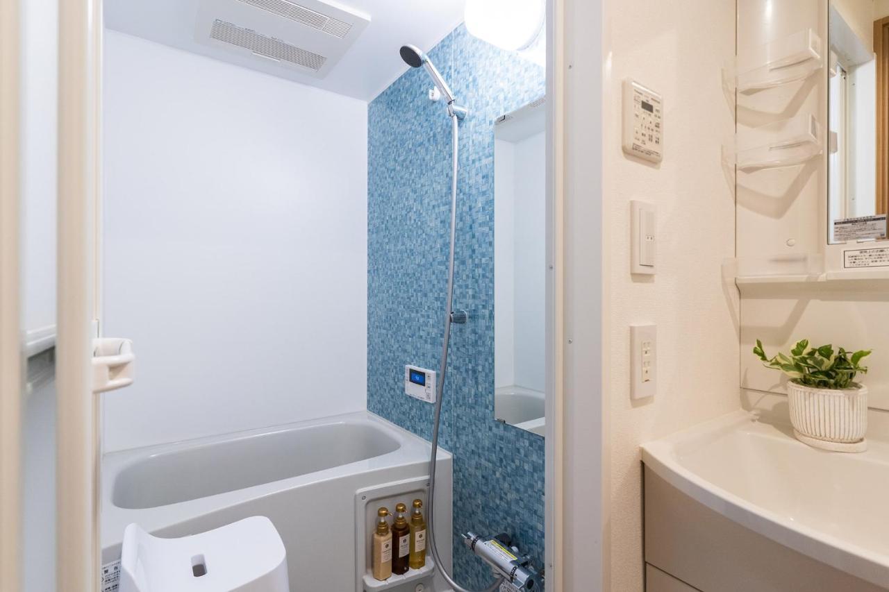 Hotel Abitare Namba West Osaka Bagian luar foto